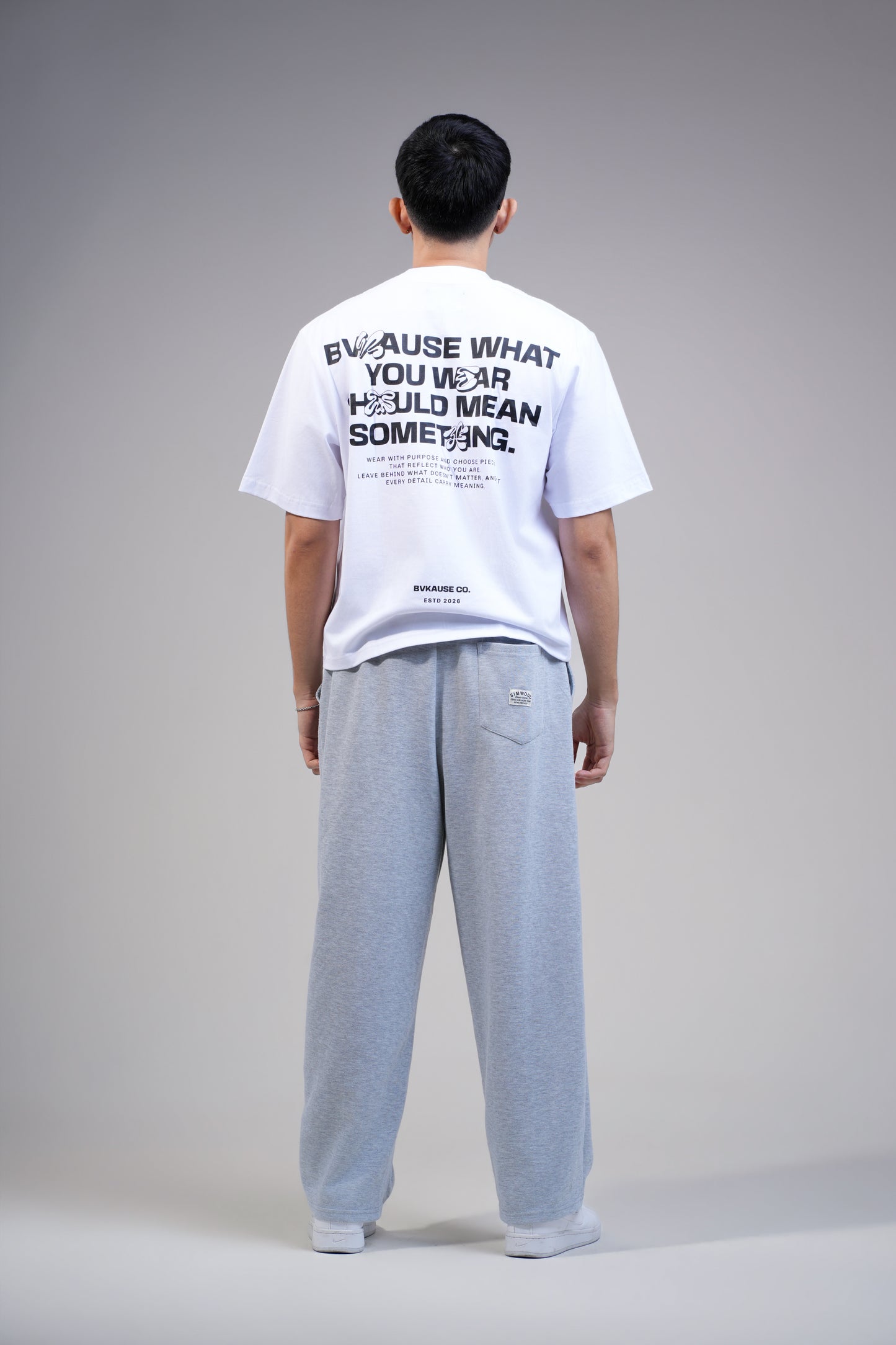 BVK THE INTENT TEE - BOXY CROPPED FIT - CLOUD WHITE